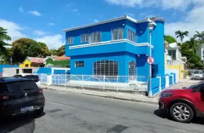 Excelenta casa no carmo para o carnaval, rua do sol olinda, entre em contato pelo 81. 9.8782-3815