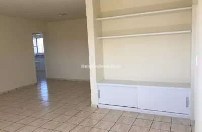 José caminha barbosa  o imóvel conta com três quartos sendo uma suíte, banheiro social, sala ampla e arejada para três ambientes,