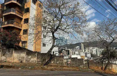 Terreno à venda na Rua José Romão Guedes, 430, Granbery, Juiz de Fora
