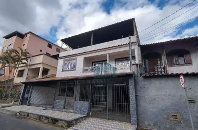 Casa com 3 quartos à venda na Rua Manoel Vilar, 135, Democrata, Juiz de Fora