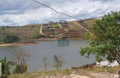Casa com vista deslumbrante e acesso à represa no marina remonta