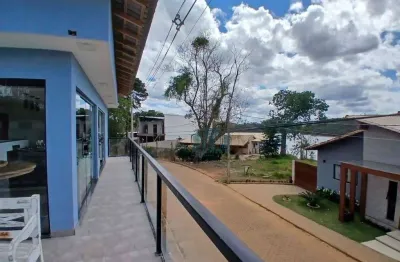 Casa com vista deslumbrante e acesso à represa no marina remonta