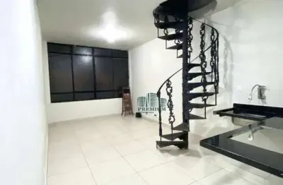 Apartamento triplex com 1 quarto para alugar por r$ 1.565/mês - centro - juiz de fora/mg