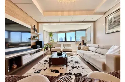 Apartamento com 3 quartos à venda na Rua Tronca, 1590, Exposição, Caxias do Sul