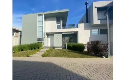 Casa com 3 quartos à venda na Rua Alberico Pasinatto, 180, Interlagos, Caxias do Sul