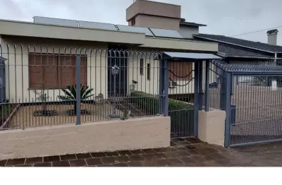 Casa com 4 quartos à venda na Rua Francisco Mattana, -, Petrópolis, Caxias do Sul