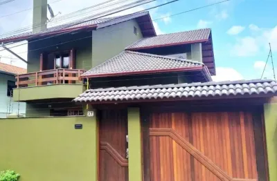 Casa com 3 quartos à venda na Rua Paulino Frizzo, 37, Desvio Rizzo, Caxias do Sul