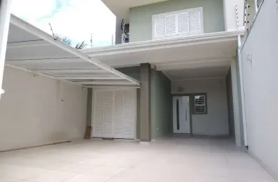 Casa com 4 quartos à venda na Rua Teixeira Soares, 523, Cohapar, Guaratuba