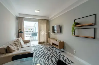 Apartamento com 2 quartos à venda na rua das moreias, 98, jurerê, florianópolis, 80 m2 por r$ 2.270.000