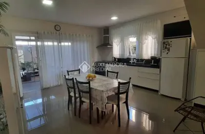 Casa com 3 quartos à venda na rua valmor della giustina, 559, ingleses do rio vermelho, florianópolis, 141 m2 por r$ 1.350.000