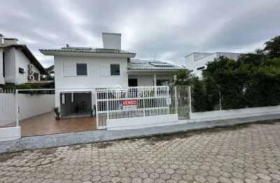 Casa com 4 quartos à venda na rua osvaldo rogério braga, 367, ingleses do rio vermelho, florianópolis, 340 m2 por r$ 1.899.000