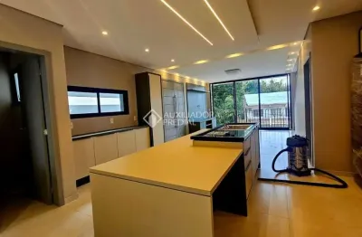 Casa com 3 quartos à venda na eliana da luz maestri, 30, cachoeira do bom jesus, florianópolis, 250 m2 por r$ 1.100.000