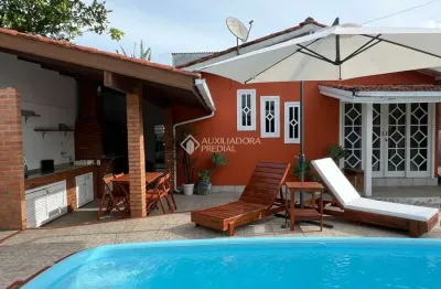 Casa com 2 quartos à venda na servidão caminho do arvoredo, 274, são joão do rio vermelho, florianópolis, 70 m2 por r$ 480.000