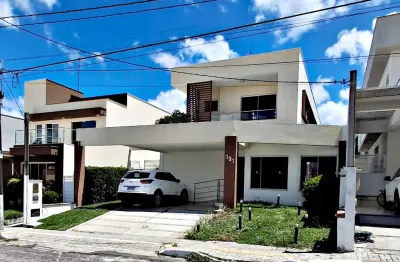 Belíssima casa em condomínio fechado para você viver seus melhores sonhos !