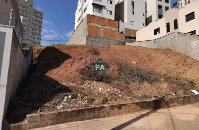 Terreno à venda no residencial veredas, poços de caldas  por r$ 180.000