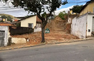 Terreno à venda no centro, poços de caldas  por r$ 290.000