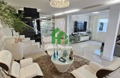 Casa em condomínio de luxo com 4 quartos e 3 suítes no parque jockey club, lauro de freitas-ba