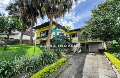 Casa para venda em teresópolis, taumaturgo, 4 dormitórios, 2 suítes, 4 banheiros, 6 vagas