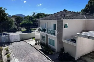 Casa em condomínio, proximo as praias de itacoatiara e itaipu