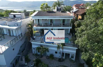 Casa em condomínio fechado com 5 quartos à venda na Rua Geógrafo Amora, 501, Camboinhas, Niterói