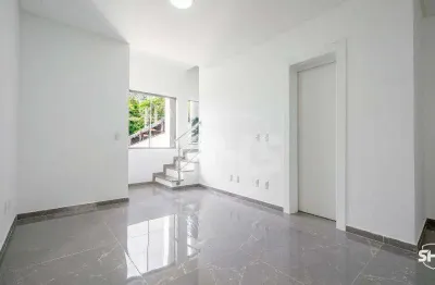 Casa com 2 dormitórios para alugar, 81 m² por r$ 2.442,00/mês - água verde - blumenau/sc