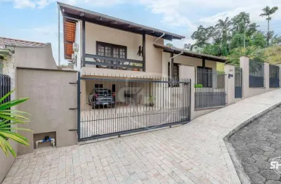 Casa com 3 dormitórios à venda, 229 m² por r$ 1.290.000,00 - itoupava norte - blumenau/sc