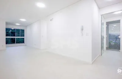 Apartamento novo, último andar com vista para área de preservação!