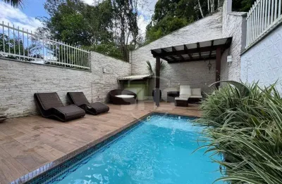 Casa com 3 quartos para alugar na Rua Alfredo Rodrigues, 471, Velha, Blumenau