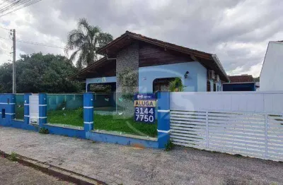 Casa com 3 dormitórios para alugar, 250 m² por r$ 4.300,01/mês - água verde - blumenau/sc