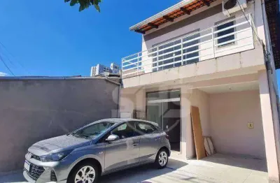 Casa com 2 dormitórios para alugar, 120 m² por R$ 2.651,00/mês - Água Verde - Blumenau/SC