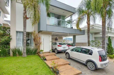 Casa com 3 dormitórios para alugar, 280 m² por R$ 11.761,39/mês - Itoupava Central - Blumenau/SC