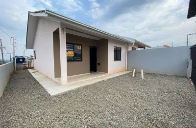 Casa com 2 quartos para alugar na Rua Luiz Damaren Filho, Efapi, Chapecó