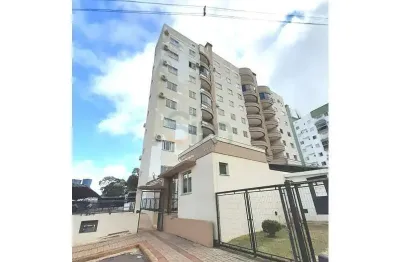 Apartamento com 3 quartos para alugar na Rua Cristaldo Rodrigues, Vila Real, Chapecó