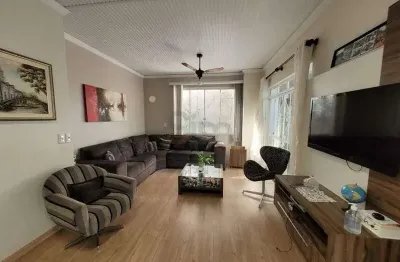 Casa com 2 quartos para alugar na Avenida Senador Attilio Francisco Xavier Fontana, Efapi, Chapecó