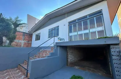 Casa com 3 quartos para alugar na Rua Achiles Tomazelli - E, Santa Maria, Chapecó