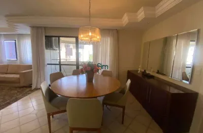 Apartamento de frente, mobiliado em excelente localização no centro !!
