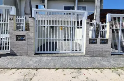 Amplo geminado mobilia sob medida e 2 suítes no floresta!