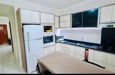 Viver rodeado de comércio ao mesmo tempo longe de barulho? então esta é para você: