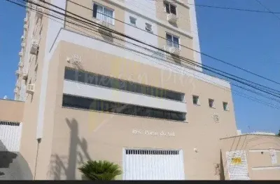 Apartamento semimobiliado de 2 quartos sendo um suíte no bairro centro