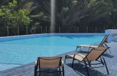 Lindo apartamento no terrero com jardim privativo e cerca viva