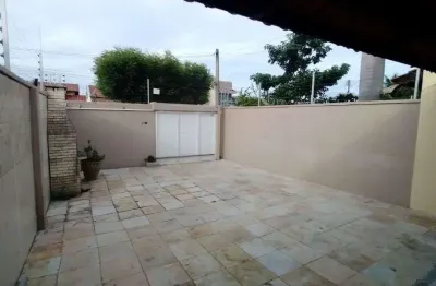 Casa com 2 quartos à venda no Centro, Aquiraz 
