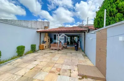 Casa com 3 quartos à venda na Rua Waldir Medeiros Da Silva, 245, Divineia, Aquiraz