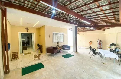 Casa com 3 quartos à venda no Centro, Aquiraz 