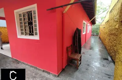 Casa no bairro do são josé - 03 dorm - 01 banheiro - 02 vagas - 300m2 terreno