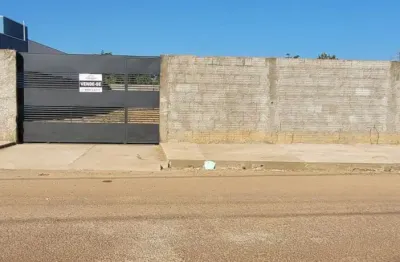 Terreno localizado no bairro parque estoril em santo antônio do leverger.