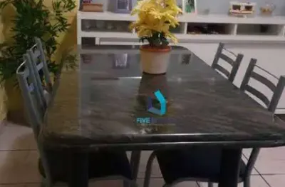 Apartamento à venda de 2 dorms. no Condomínio dos Bandeirantes  no Jardim Boa Vista.