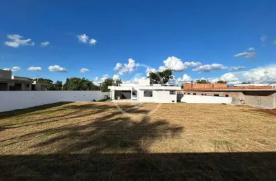 Casa alto padrão - condomínio vitória golf - área constr. 270m² codigo: 103611