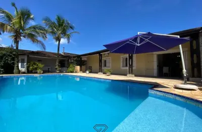 Casa  7 dormitórios sendo 3 suítes com piscina no balneário flórida