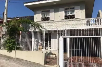 Casa para venda em florianópolis, centro, 3 dormitórios, 1 suíte, 3 banheiros, 2 vagas