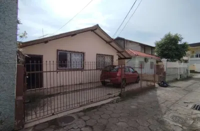 Casa para venda em florianópolis, balneário, 5 dormitórios, 2 banheiros, 1 vaga